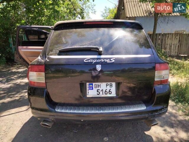 Черный Порше Каен, объемом двигателя 4.5 л и пробегом 200 тыс. км за 2500 $, фото 6 на Automoto.ua