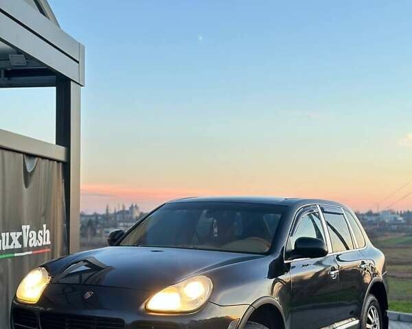 Чорний Порше Cayenne, об'ємом двигуна 4.5 л та пробігом 250 тис. км за 4850 $, фото 2 на Automoto.ua