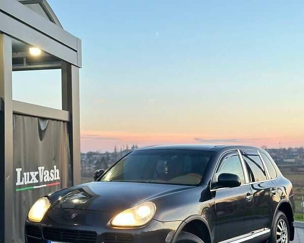 Чорний Порше Cayenne, об'ємом двигуна 4.5 л та пробігом 250 тис. км за 4850 $, фото 4 на Automoto.ua