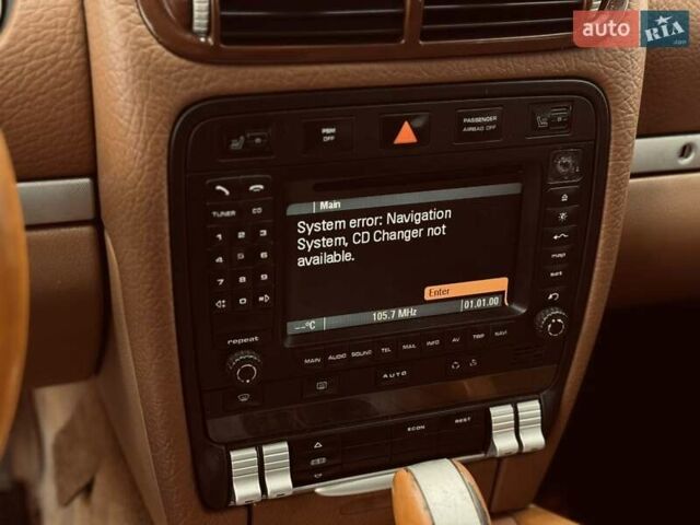 Чорний Порше Cayenne, об'ємом двигуна 4.5 л та пробігом 250 тис. км за 4850 $, фото 23 на Automoto.ua