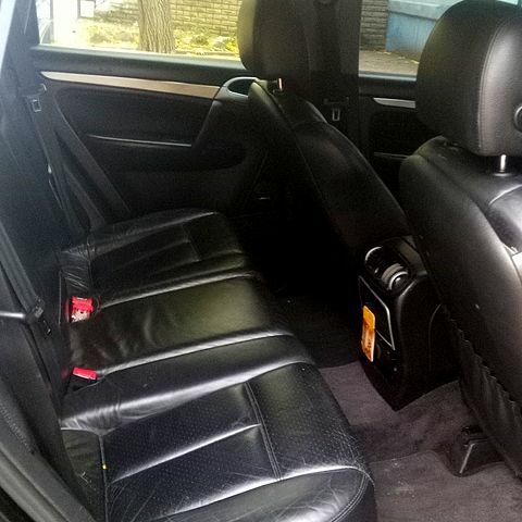 Черный Порше Каен, объемом двигателя 4.5 л и пробегом 210 тыс. км за 7500 $, фото 1 на Automoto.ua