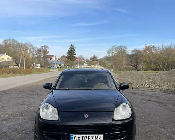 Чорний Порше Cayenne, об'ємом двигуна 4.5 л та пробігом 250 тис. км за 4850 $, фото 36 на Automoto.ua