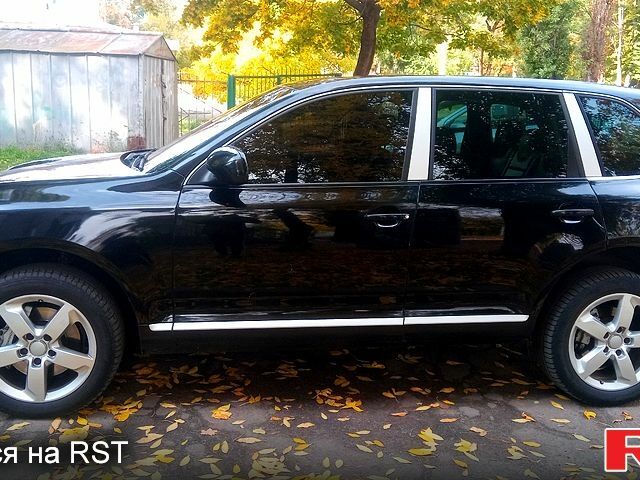 Черный Порше Каен, объемом двигателя 4.5 л и пробегом 210 тыс. км за 7500 $, фото 5 на Automoto.ua