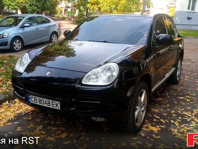 Черный Порше Каен, объемом двигателя 4.5 л и пробегом 210 тыс. км за 7500 $, фото 6 на Automoto.ua