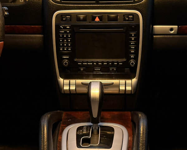 Чорний Порше Cayenne, об'ємом двигуна 3.2 л та пробігом 241 тис. км за 5999 $, фото 28 на Automoto.ua