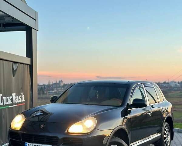 Чорний Порше Cayenne, об'ємом двигуна 4.5 л та пробігом 250 тис. км за 4850 $, фото 8 на Automoto.ua