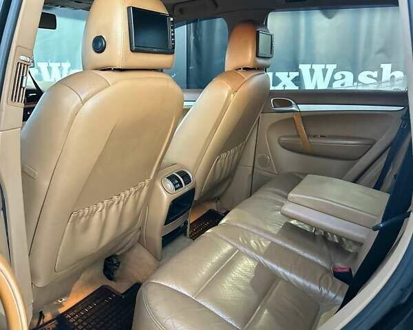 Чорний Порше Cayenne, об'ємом двигуна 4.5 л та пробігом 250 тис. км за 4850 $, фото 12 на Automoto.ua