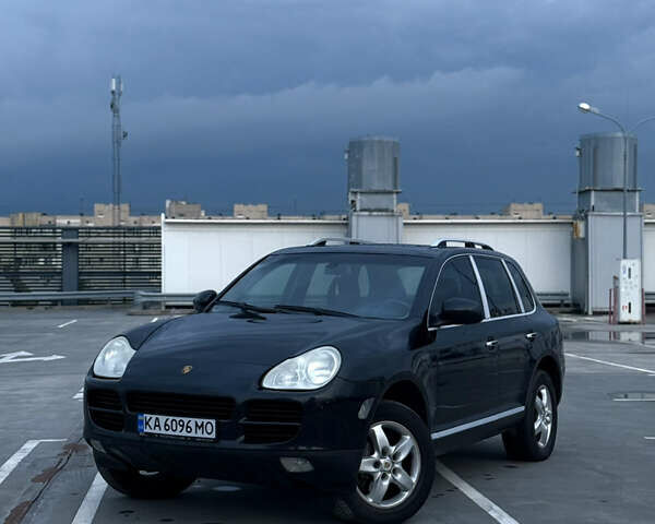 Чорний Порше Cayenne, об'ємом двигуна 3.2 л та пробігом 241 тис. км за 5999 $, фото 1 на Automoto.ua