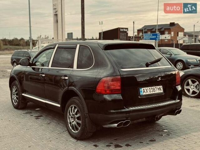 Чорний Порше Cayenne, об'ємом двигуна 4.5 л та пробігом 250 тис. км за 4850 $, фото 22 на Automoto.ua