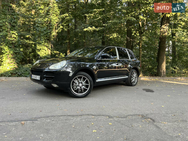 Чорний Порше Cayenne, об'ємом двигуна 4.51 л та пробігом 350 тис. км за 8500 $, фото 1 на Automoto.ua