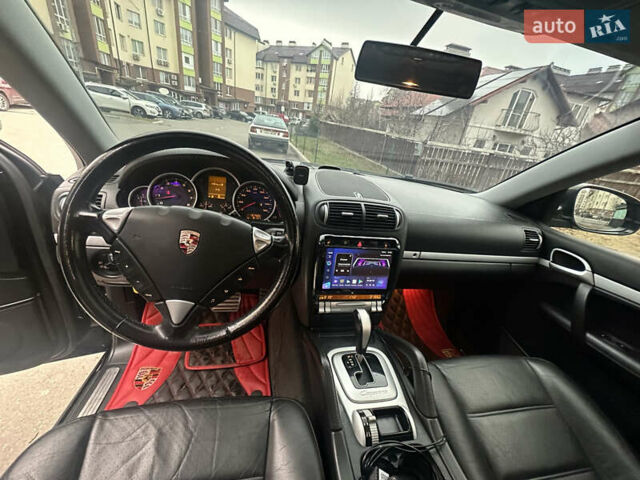 Черный Порше Каен, объемом двигателя 4.51 л и пробегом 157 тыс. км за 7000 $, фото 32 на Automoto.ua