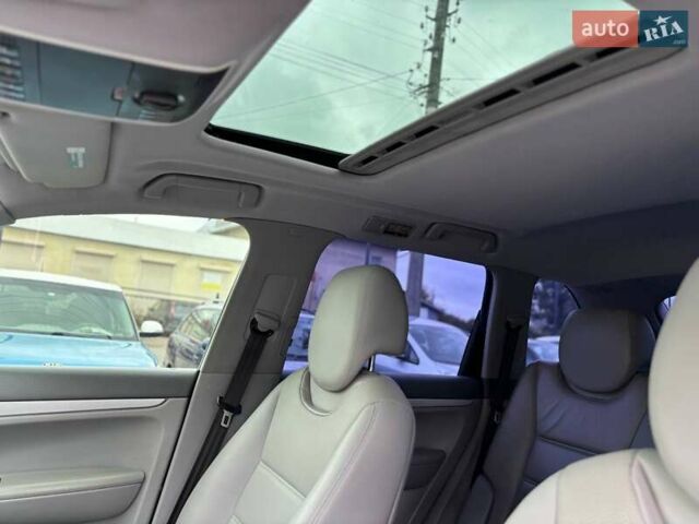Черный Порше Каен, объемом двигателя 4.5 л и пробегом 280 тыс. км за 5799 $, фото 13 на Automoto.ua