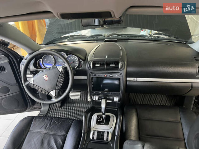 Черный Порше Каен, объемом двигателя 4.5 л и пробегом 378 тыс. км за 8200 $, фото 11 на Automoto.ua