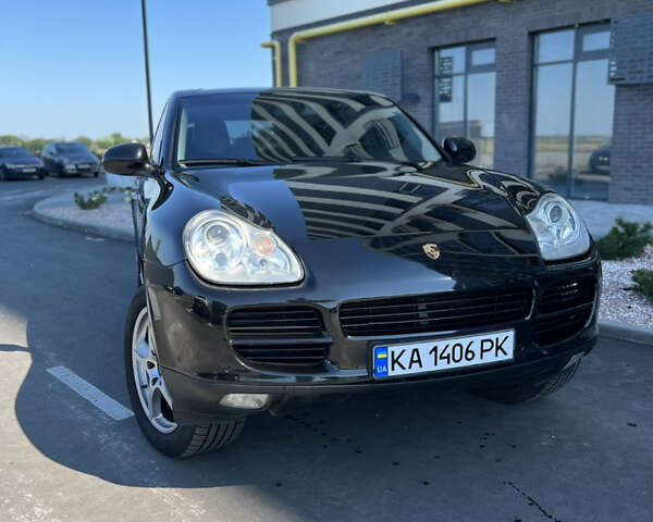 Черный Порше Каен, объемом двигателя 4.5 л и пробегом 378 тыс. км за 6600 $, фото 3 на Automoto.ua
