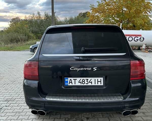 Чорний Порше Cayenne, об'ємом двигуна 4.51 л та пробігом 300 тис. км за 7000 $, фото 6 на Automoto.ua