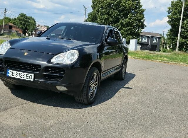 Чорний Порше Cayenne, об'ємом двигуна 4.5 л та пробігом 277 тис. км за 5517 $, фото 3 на Automoto.ua
