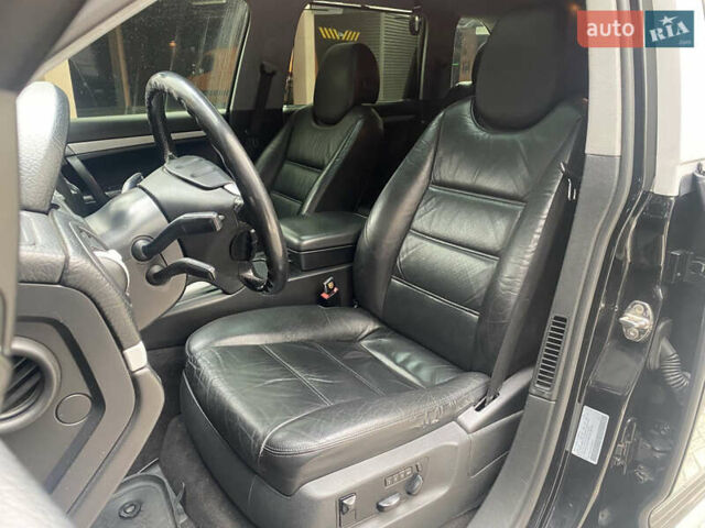 Чорний Порше Cayenne, об'ємом двигуна 3.18 л та пробігом 269 тис. км за 8700 $, фото 10 на Automoto.ua
