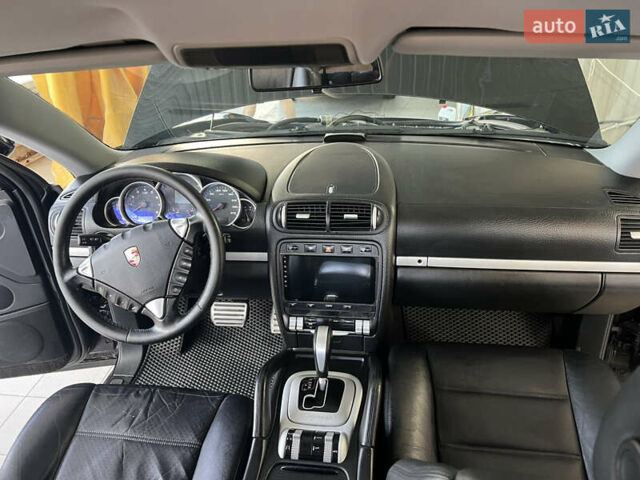 Черный Порше Каен, объемом двигателя 4.5 л и пробегом 378 тыс. км за 8200 $, фото 10 на Automoto.ua