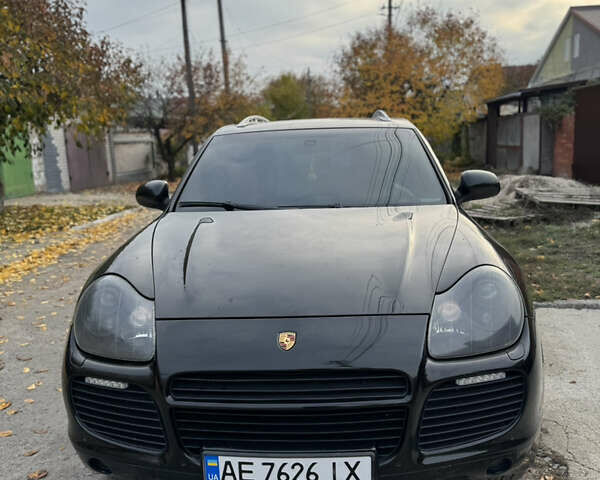 Черный Порше Каен, объемом двигателя 4.5 л и пробегом 258 тыс. км за 7499 $, фото 1 на Automoto.ua