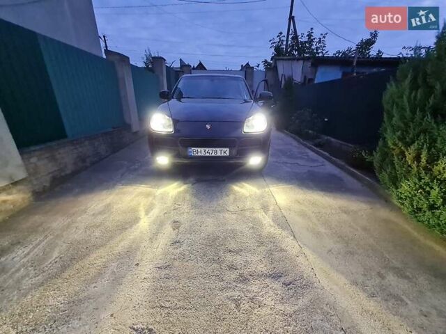 Черный Порше Каен, объемом двигателя 3.19 л и пробегом 247 тыс. км за 9999 $, фото 16 на Automoto.ua