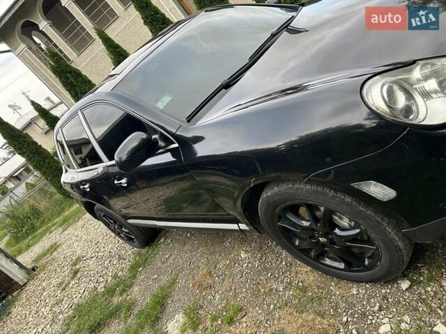 Чорний Порше Cayenne, об'ємом двигуна 4.51 л та пробігом 300 тис. км за 7000 $, фото 1 на Automoto.ua
