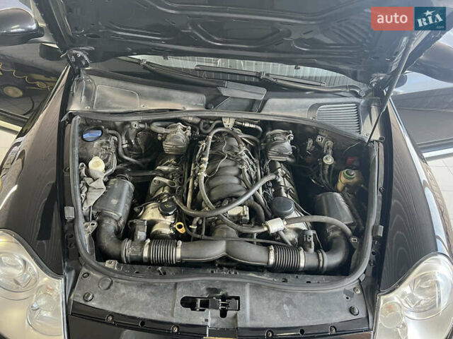 Черный Порше Каен, объемом двигателя 4.5 л и пробегом 378 тыс. км за 6600 $, фото 45 на Automoto.ua