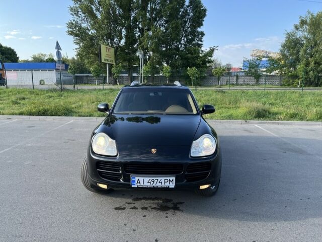 Черный Порше Каен, объемом двигателя 4.5 л и пробегом 180 тыс. км за 5999 $, фото 1 на Automoto.ua