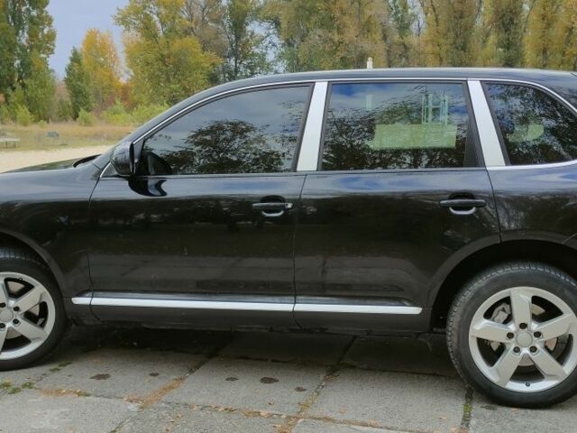 Порше Каен 2005 в Кременчуге на Automoto.ua Черный Порше Каен, объемом двигателя 4.5 л и пробегом 200 тыс. км за 5697 $, фото 7 на Automoto.ua