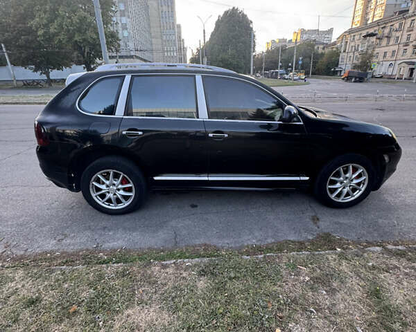 Чорний Порше Cayenne, об'ємом двигуна 4.51 л та пробігом 258 тис. км за 7300 $, фото 6 на Automoto.ua