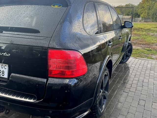 Чорний Порше Cayenne, об'ємом двигуна 4.5 л та пробігом 257 тис. км за 7900 $, фото 2 на Automoto.ua