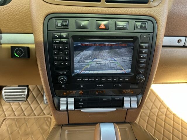 Черный Порше Каен, объемом двигателя 4.5 л и пробегом 180 тыс. км за 5999 $, фото 12 на Automoto.ua