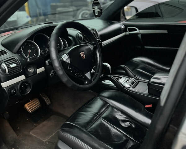 Черный Порше Каен, объемом двигателя 4.51 л и пробегом 253 тыс. км за 8500 $, фото 1 на Automoto.ua