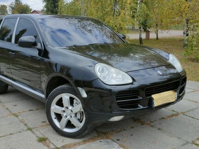 Порше Каен 2005 в Кременчуге на Automoto.ua Черный Порше Каен, объемом двигателя 4.5 л и пробегом 200 тыс. км за 5697 $, фото 1 на Automoto.ua