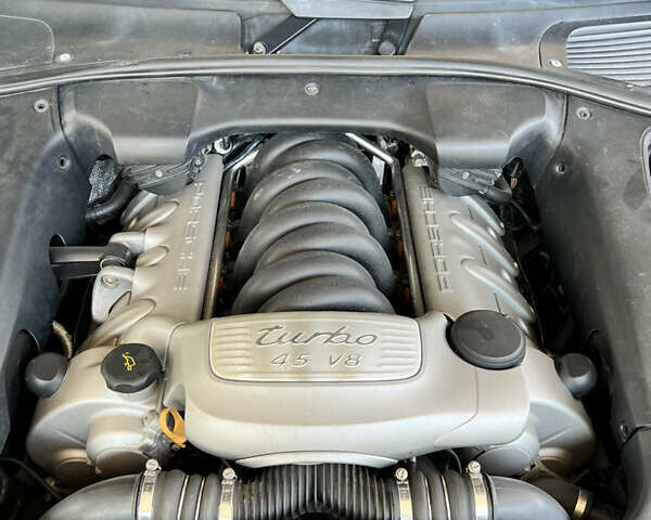 Чорний Порше Cayenne, об'ємом двигуна 4.5 л та пробігом 114 тис. км за 12500 $, фото 39 на Automoto.ua