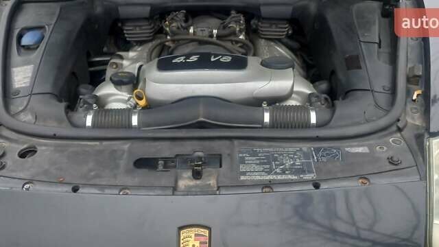 Чорний Порше Cayenne, об'ємом двигуна 4.5 л та пробігом 325 тис. км за 6200 $, фото 10 на Automoto.ua