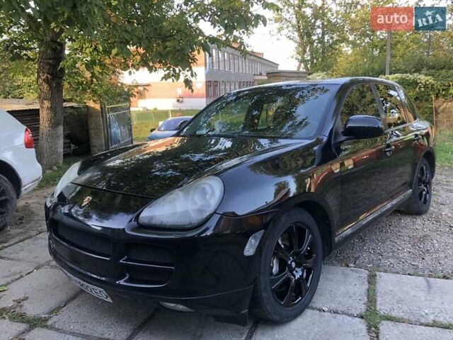 Чорний Порше Cayenne, об'ємом двигуна 4.5 л та пробігом 290 тис. км за 8999 $, фото 1 на Automoto.ua