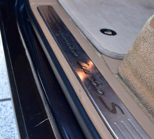 Черный Порше Каен, объемом двигателя 4.5 л и пробегом 111 тыс. км за 8500 $, фото 14 на Automoto.ua