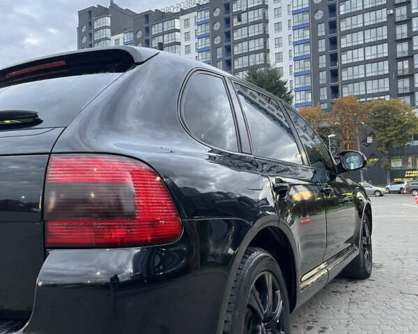Чорний Порше Cayenne, об'ємом двигуна 4.51 л та пробігом 290 тис. км за 6900 $, фото 5 на Automoto.ua