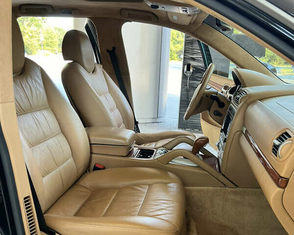 Чорний Порше Cayenne, об'ємом двигуна 4.5 л та пробігом 114 тис. км за 12500 $, фото 30 на Automoto.ua