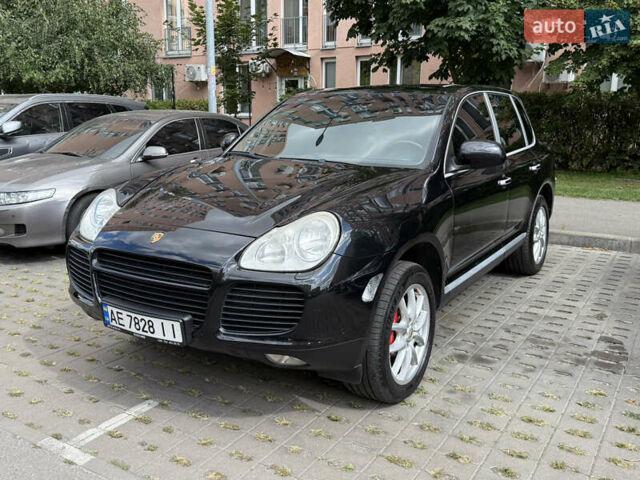 Чорний Порше Cayenne, об'ємом двигуна 4.5 л та пробігом 234 тис. км за 15900 $, фото 1 на Automoto.ua