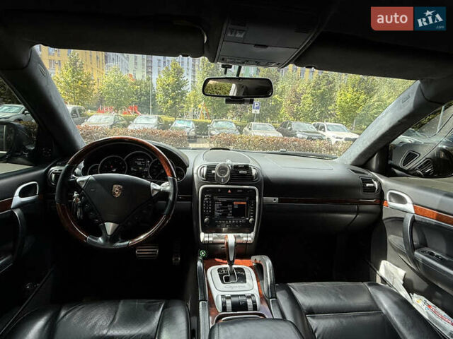 Чорний Порше Cayenne, об'ємом двигуна 4.5 л та пробігом 234 тис. км за 15900 $, фото 9 на Automoto.ua