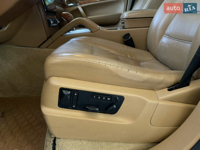 Чорний Порше Cayenne, об'ємом двигуна 4.5 л та пробігом 235 тис. км за 7999 $, фото 9 на Automoto.ua