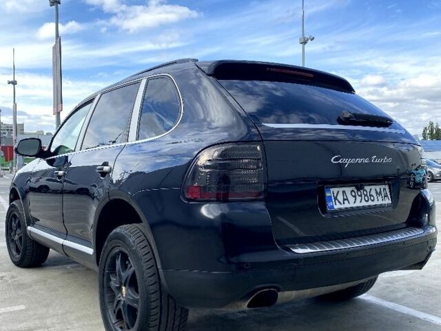 Черный Порше Каен, объемом двигателя 4.5 л и пробегом 300 тыс. км за 7388 $, фото 4 на Automoto.ua