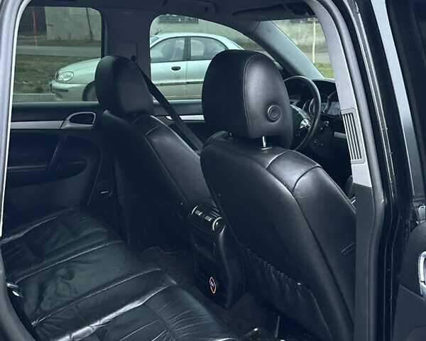 Чорний Порше Cayenne, об'ємом двигуна 4.51 л та пробігом 205 тис. км за 6300 $, фото 13 на Automoto.ua