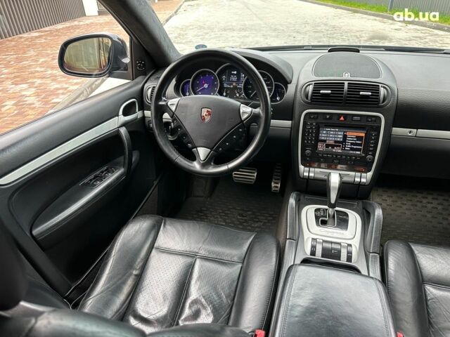 Черный Порше Каен, объемом двигателя 4.5 л и пробегом 153 тыс. км за 7990 $, фото 30 на Automoto.ua