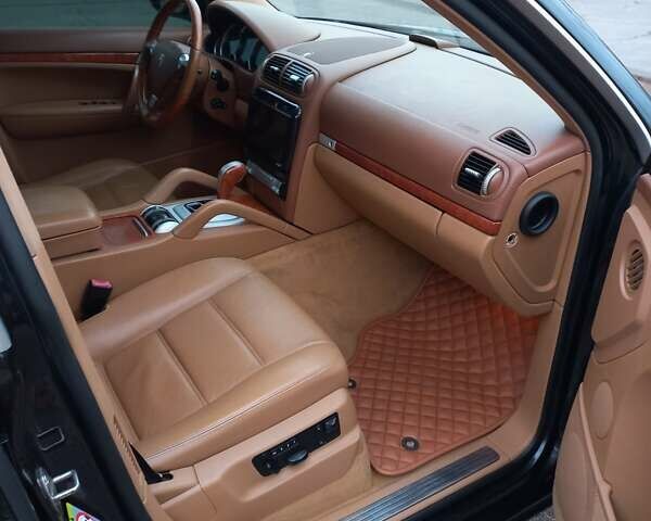 Чорний Порше Cayenne, об'ємом двигуна 4.5 л та пробігом 200 тис. км за 15000 $, фото 10 на Automoto.ua