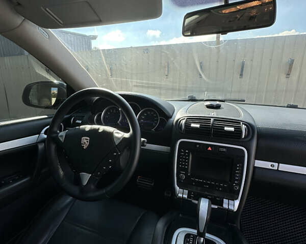 Чорний Порше Cayenne, об'ємом двигуна 4.5 л та пробігом 270 тис. км за 7500 $, фото 12 на Automoto.ua