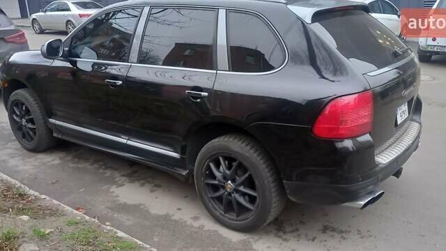 Чорний Порше Cayenne, об'ємом двигуна 4.5 л та пробігом 325 тис. км за 6200 $, фото 3 на Automoto.ua