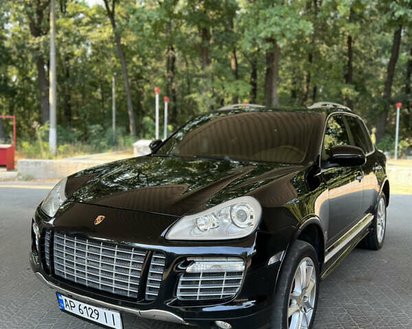 Чорний Порше Cayenne, об'ємом двигуна 4.5 л та пробігом 114 тис. км за 12500 $, фото 2 на Automoto.ua