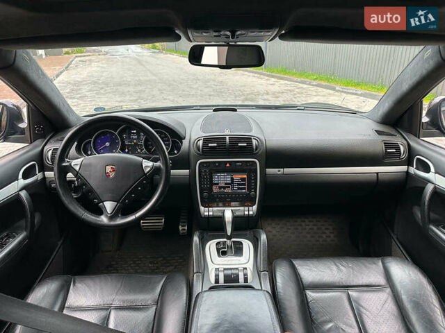 Черный Порше Каен, объемом двигателя 4.5 л и пробегом 153 тыс. км за 7790 $, фото 28 на Automoto.ua
